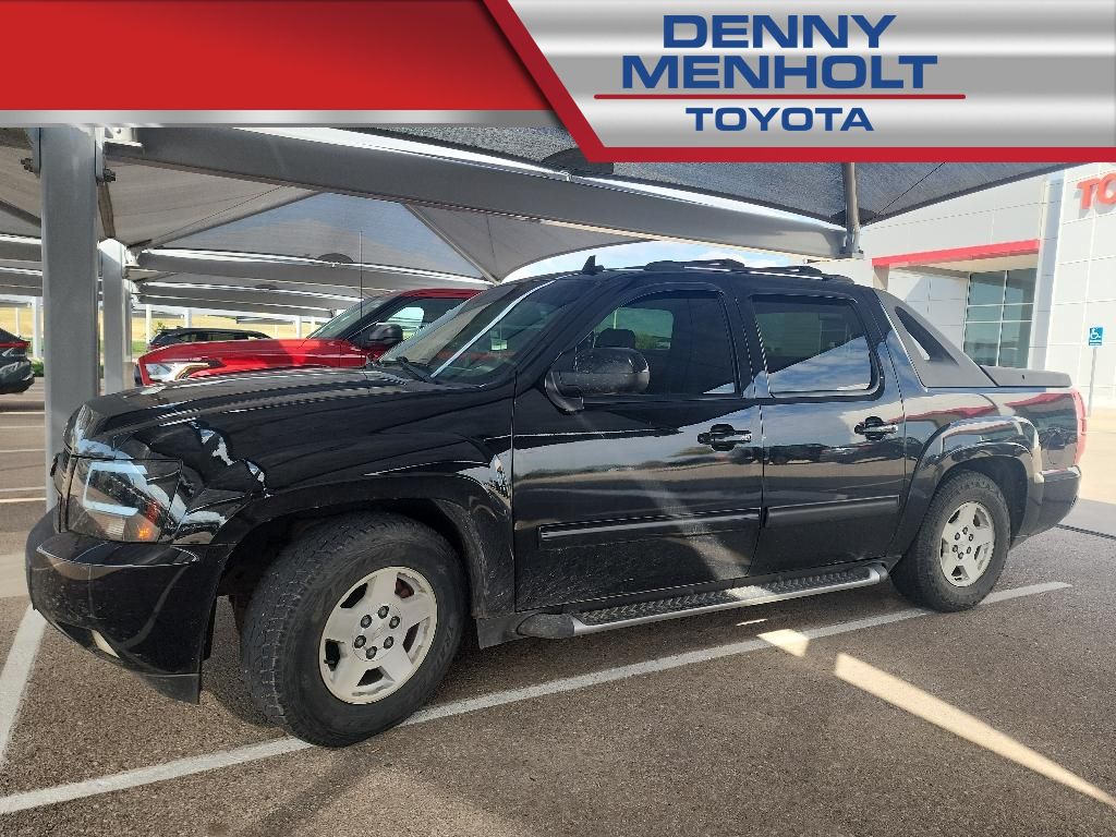 Used 2011 Chevrolet Avalanche LT Truck