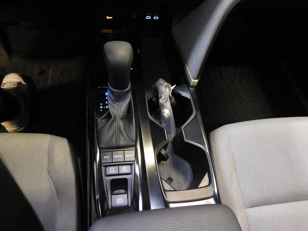 2025 Toyota Camry Hybrid