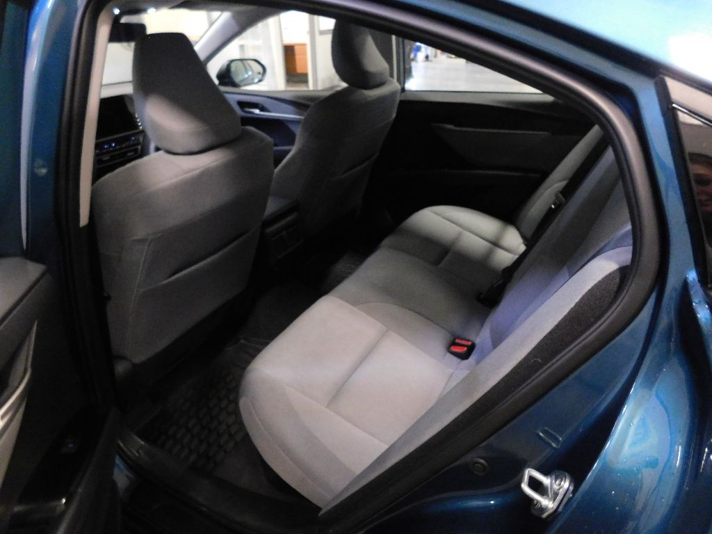 2025 Toyota Camry Hybrid