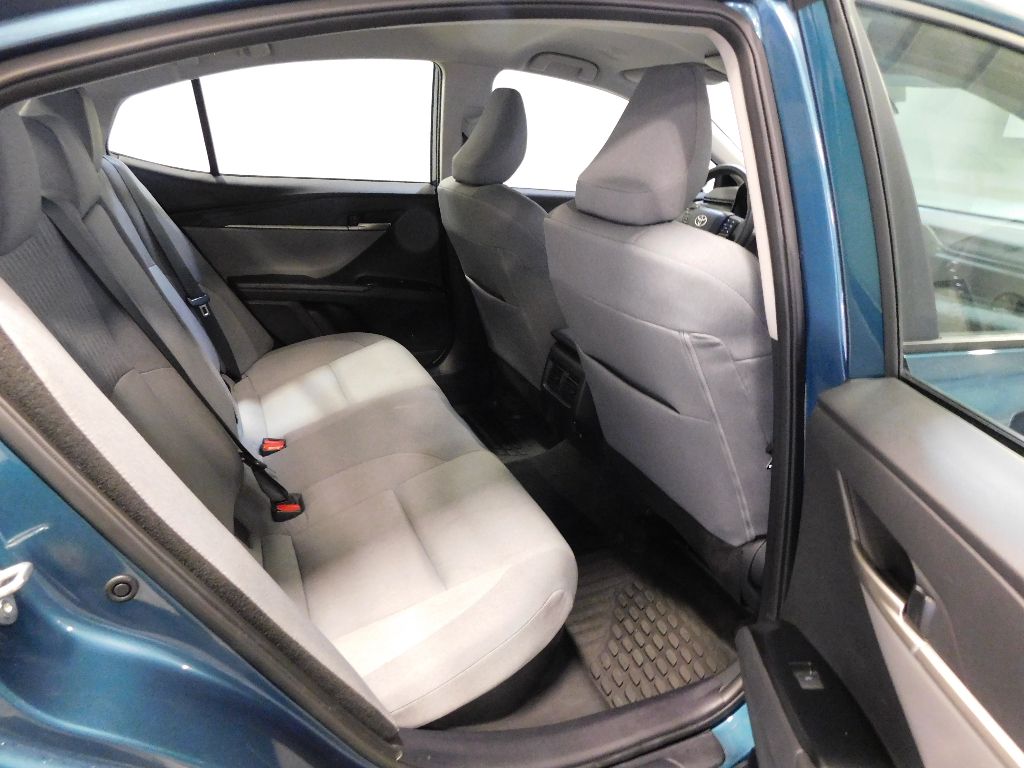 2025 Toyota Camry Hybrid