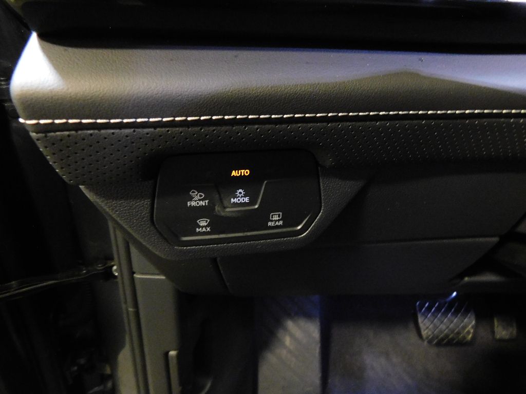 2025 Volkswagen Atlas Cross Sport