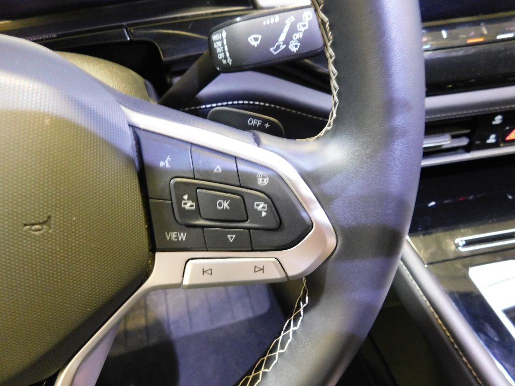 2025 Volkswagen Atlas Cross Sport