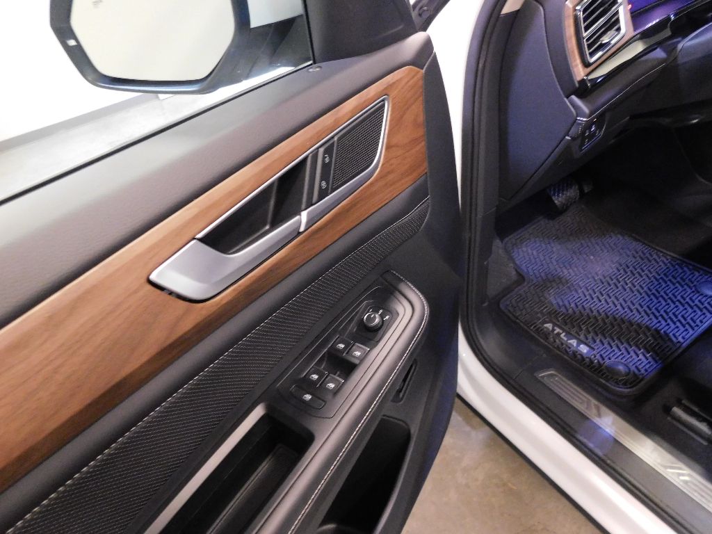 2025 Volkswagen Atlas