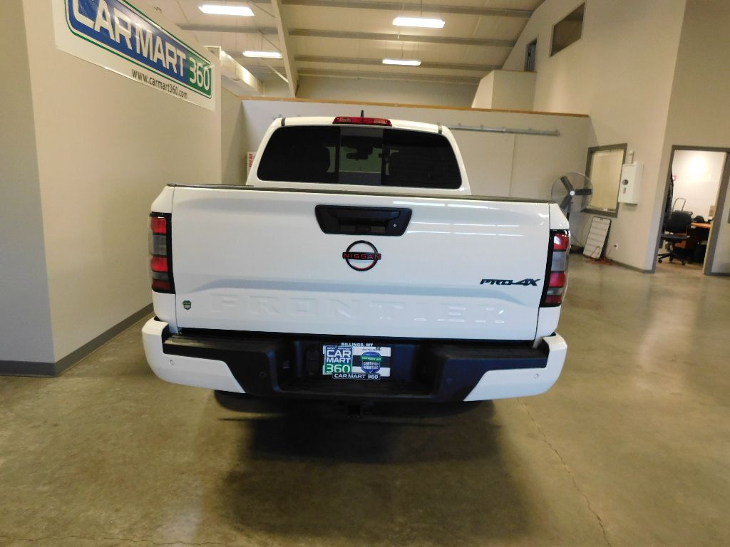 2024 Nissan Frontier