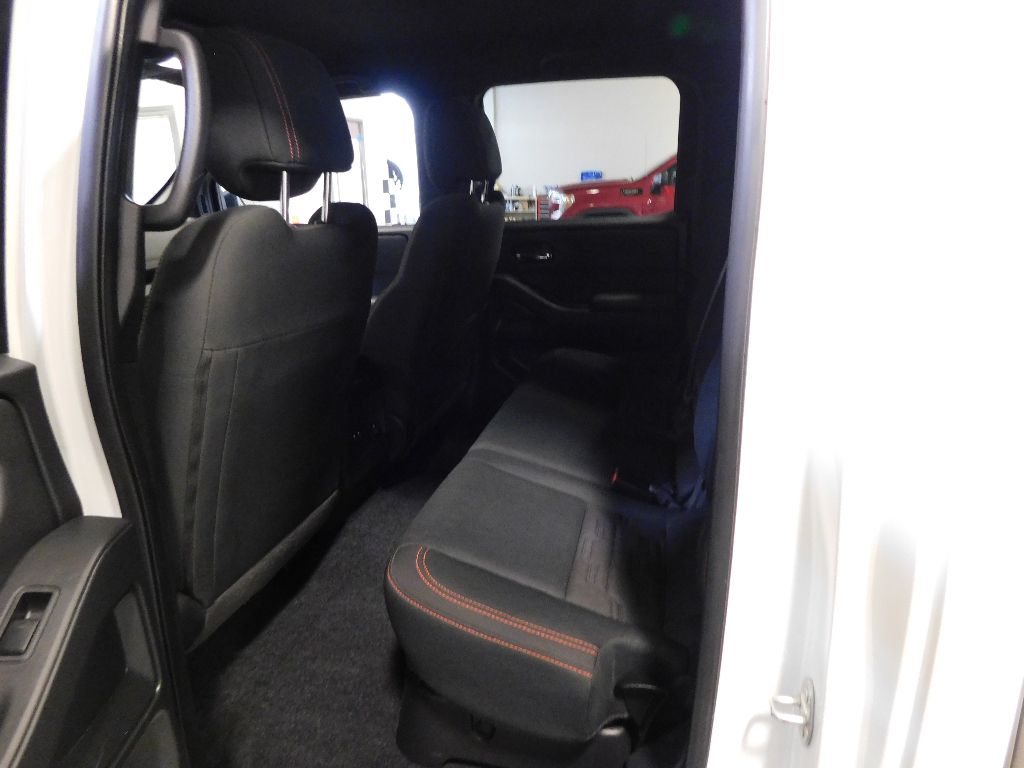 2024 Nissan Frontier