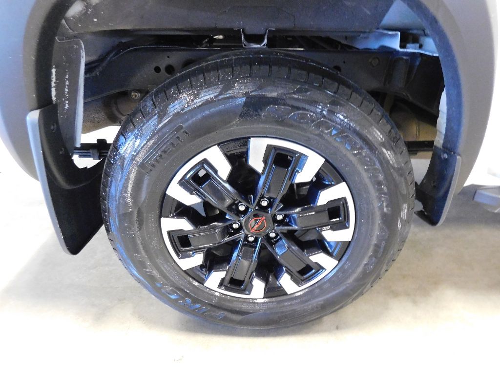 2024 Nissan Frontier