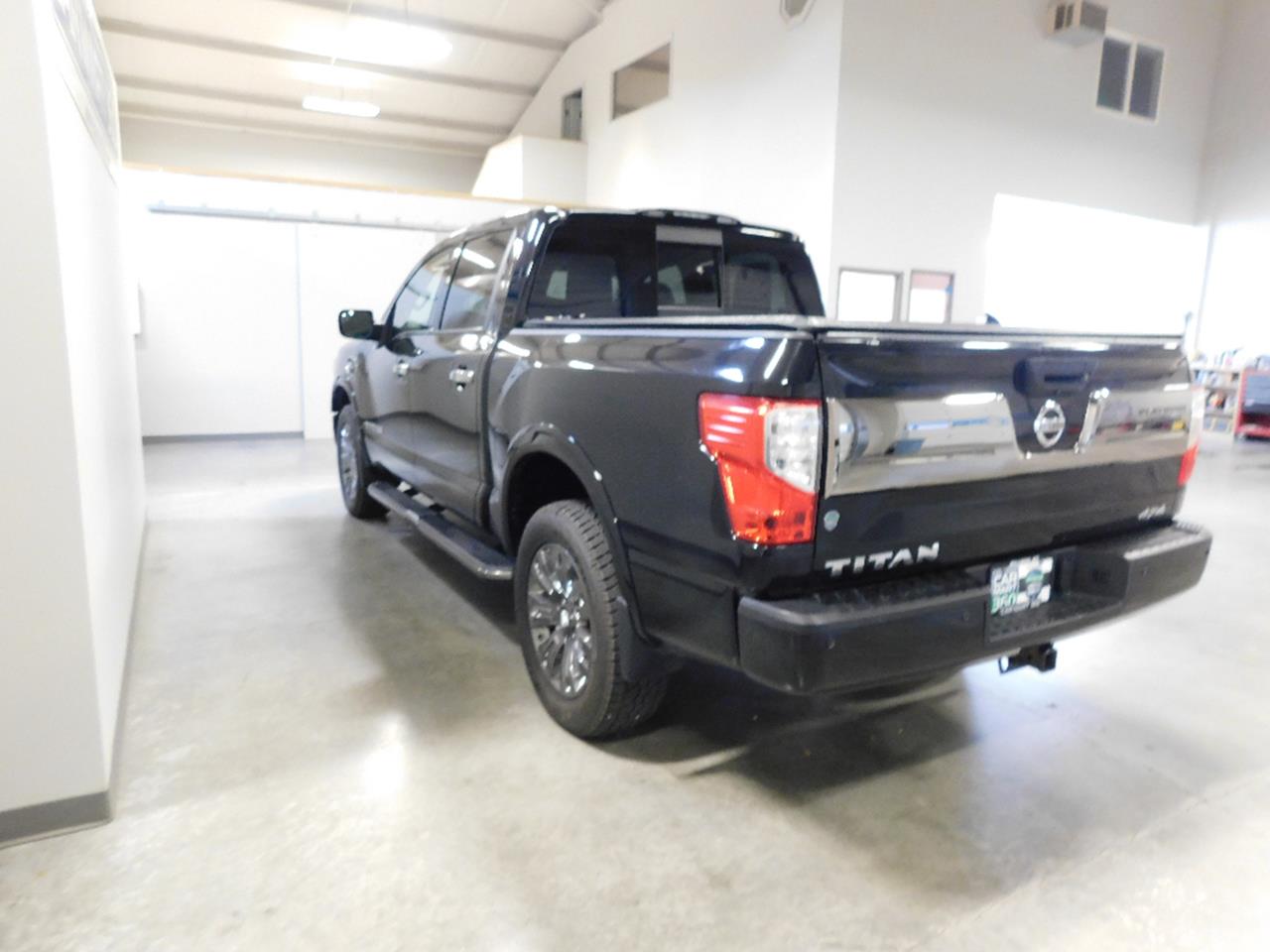 2017 Nissan Titan
