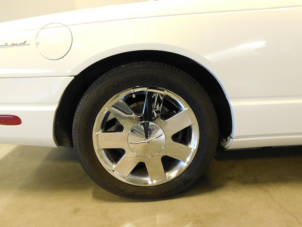 2002 Ford Thunderbird