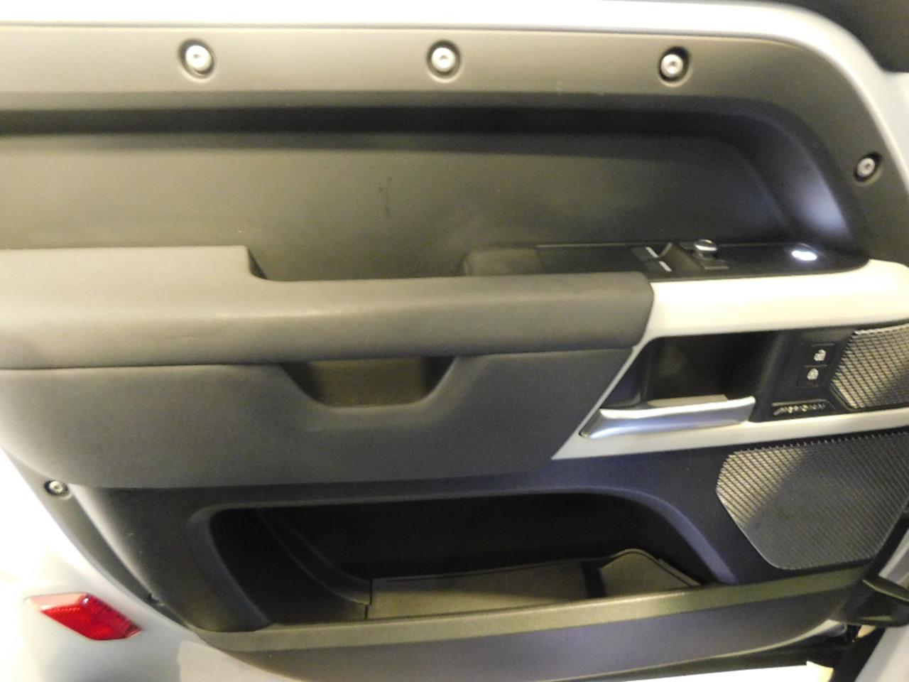 2021 Land Rover Defender 90