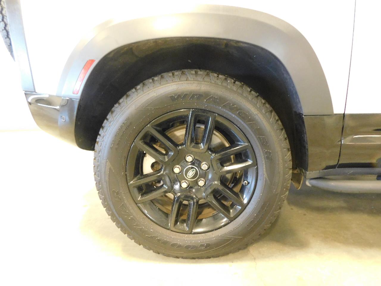 2021 Land Rover Defender 90