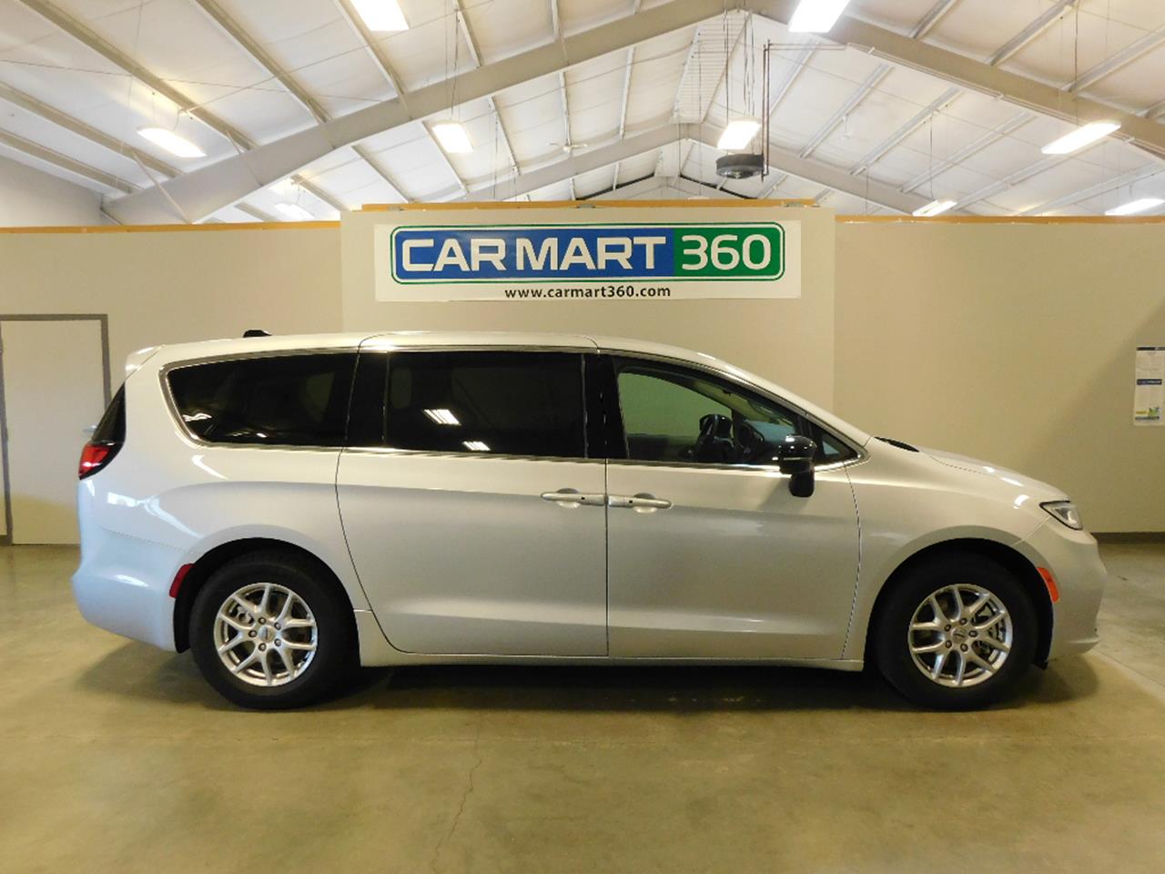 2024 Chrysler Pacifica