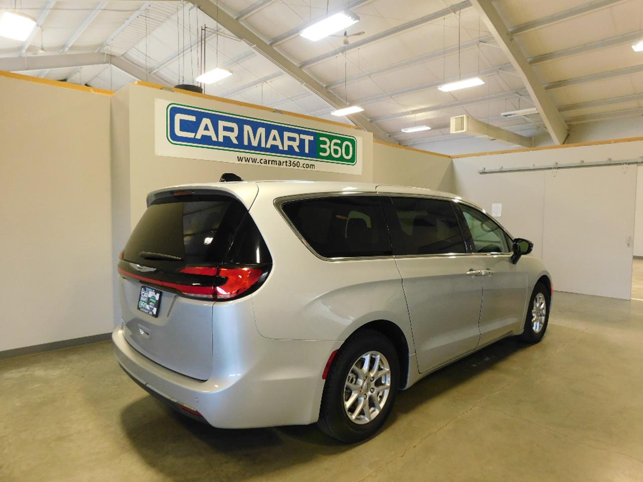 2024 Chrysler Pacifica