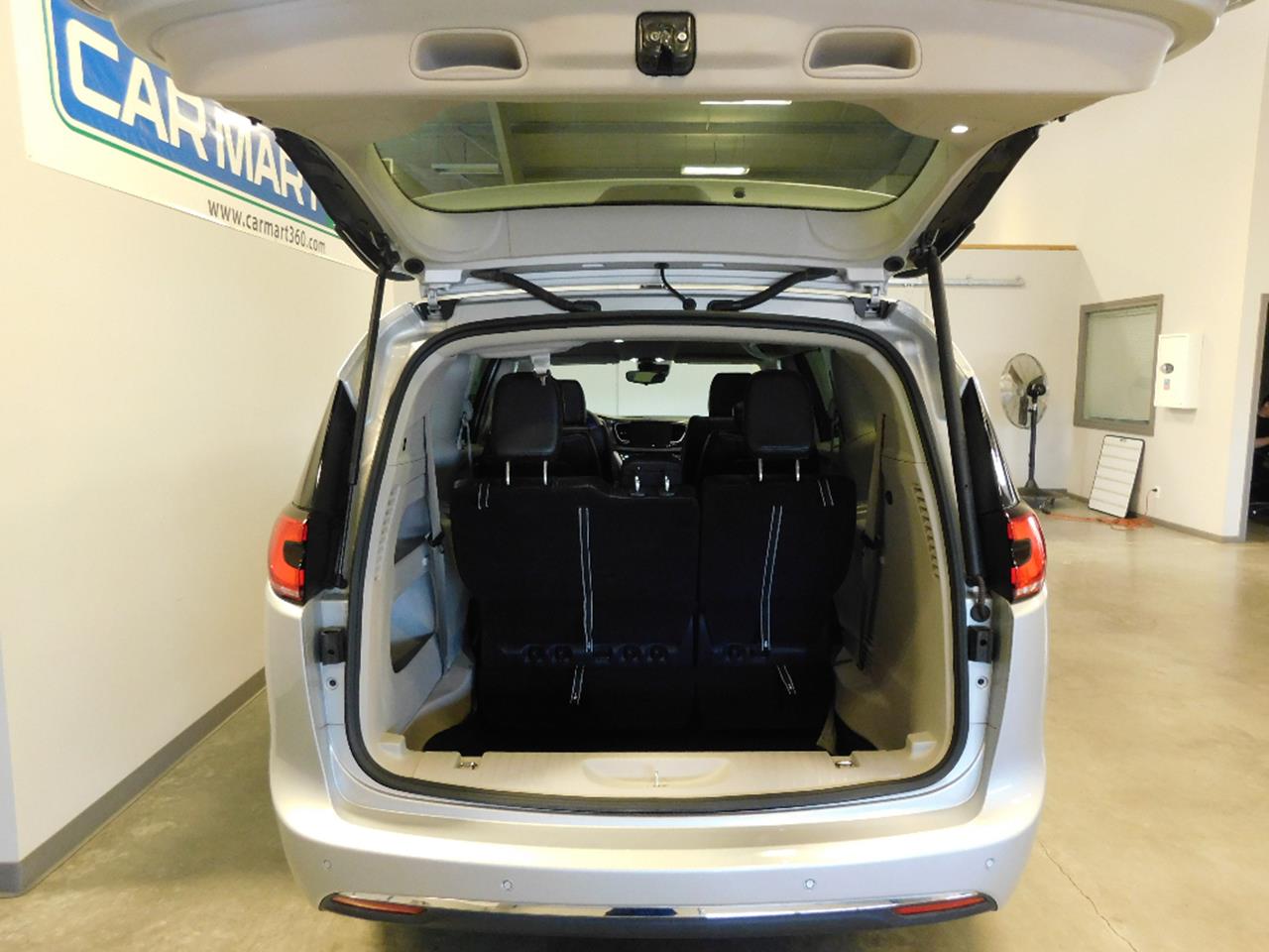 2024 Chrysler Pacifica