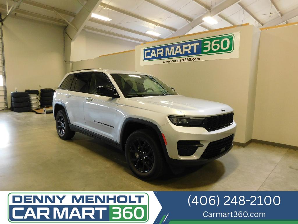 Used 2025 Jeep Grand Cherokee Altitude CERTIFIED 4X4 SUVs