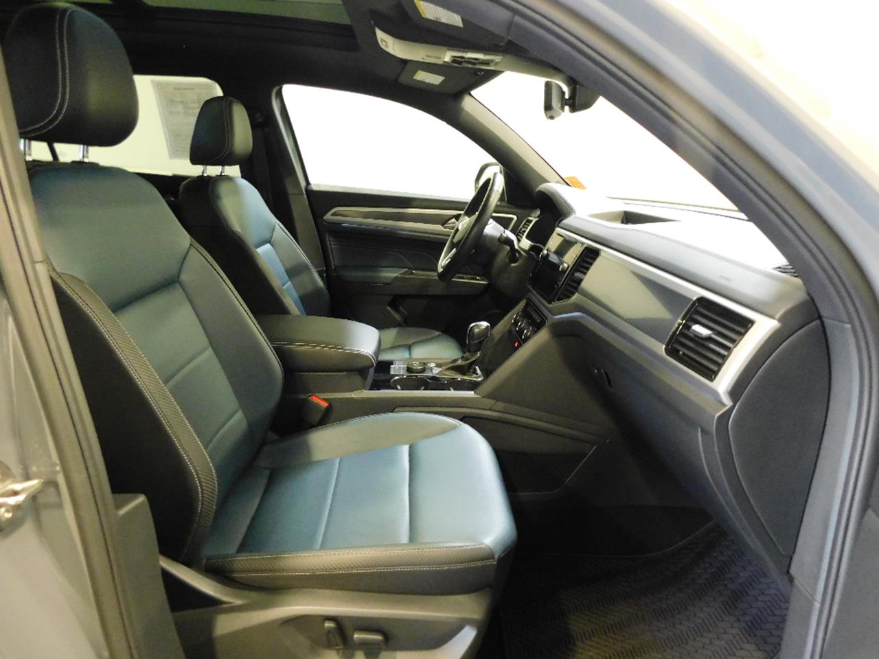 2023 Volkswagen Atlas Cross Sport