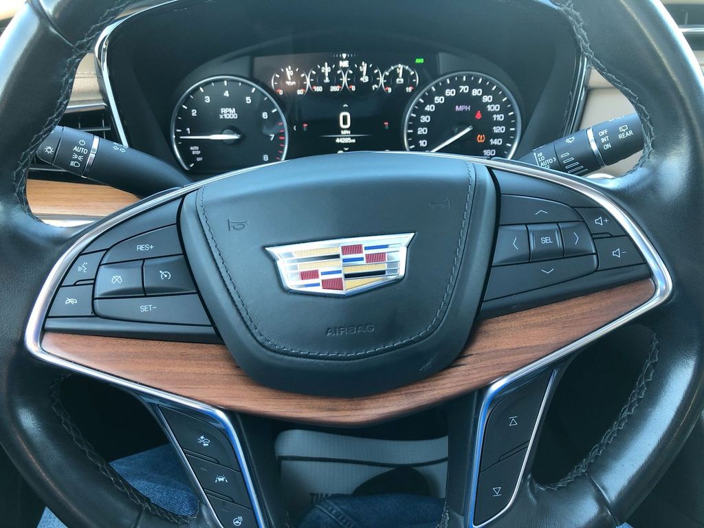 2019 Cadillac XT5