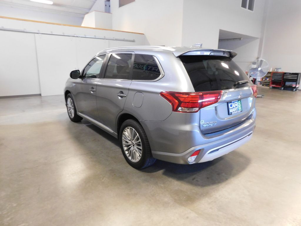 2022 Mitsubishi Outlander PHEV