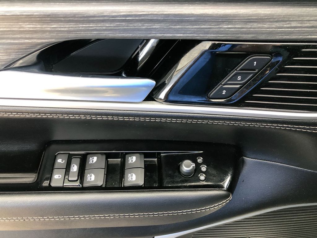 2024 Jeep Wagoneer L