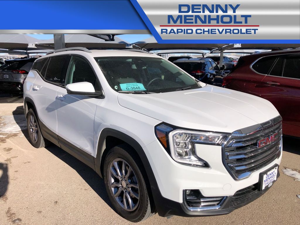 Used 2024 GMC Terrain SLT SUV