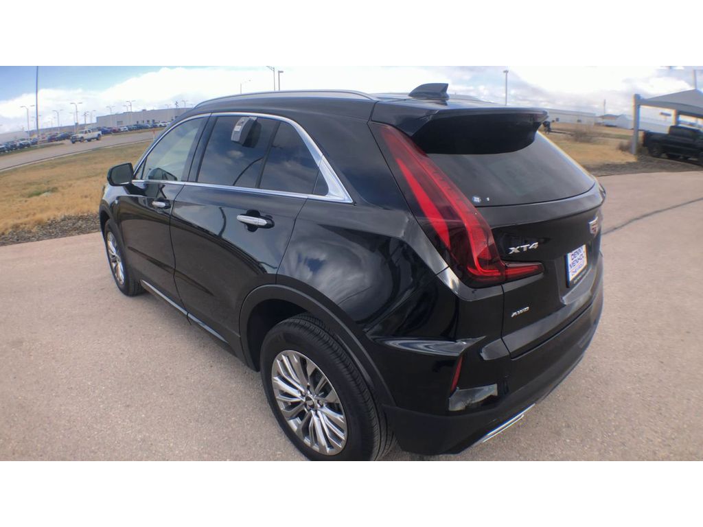 2024 Cadillac XT4