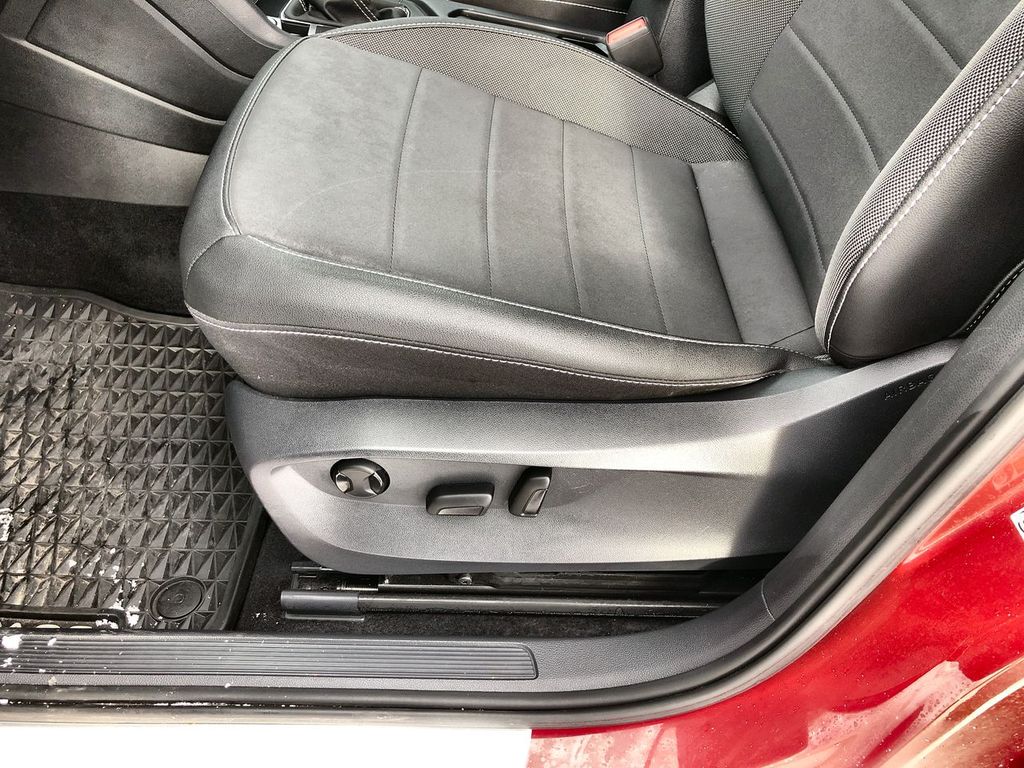 2024 Volkswagen Taos