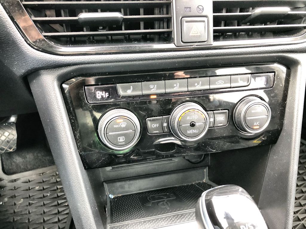 2024 Volkswagen Taos