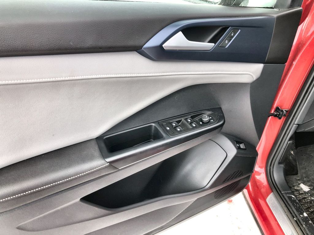 2024 Volkswagen Taos