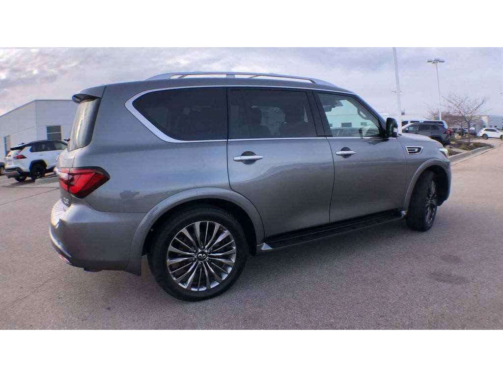 2021 INFINITI QX80