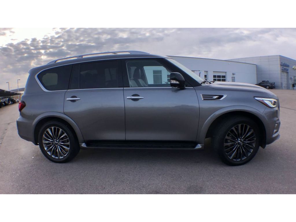 2021 INFINITI QX80