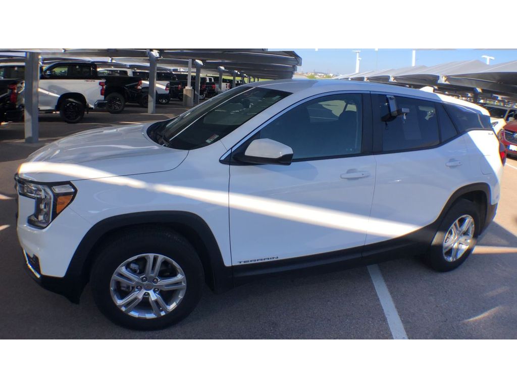 2024 GMC Terrain