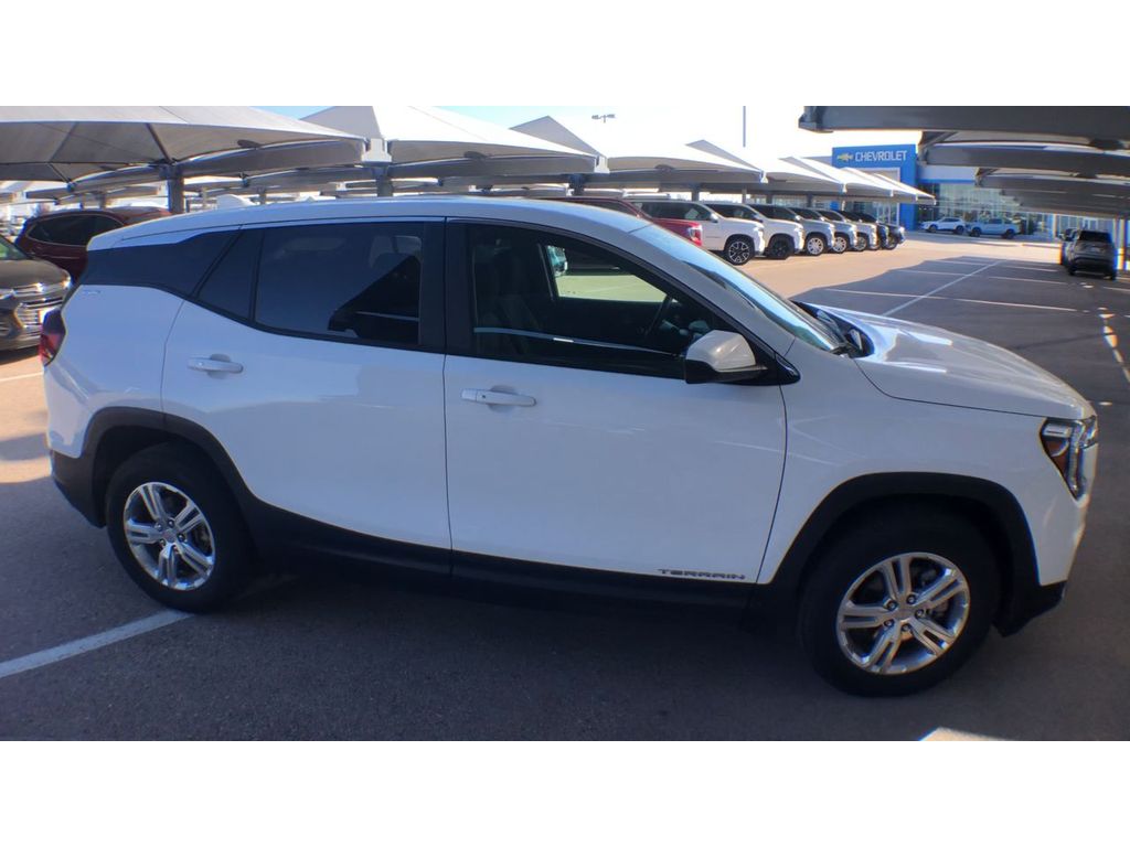 2024 GMC Terrain
