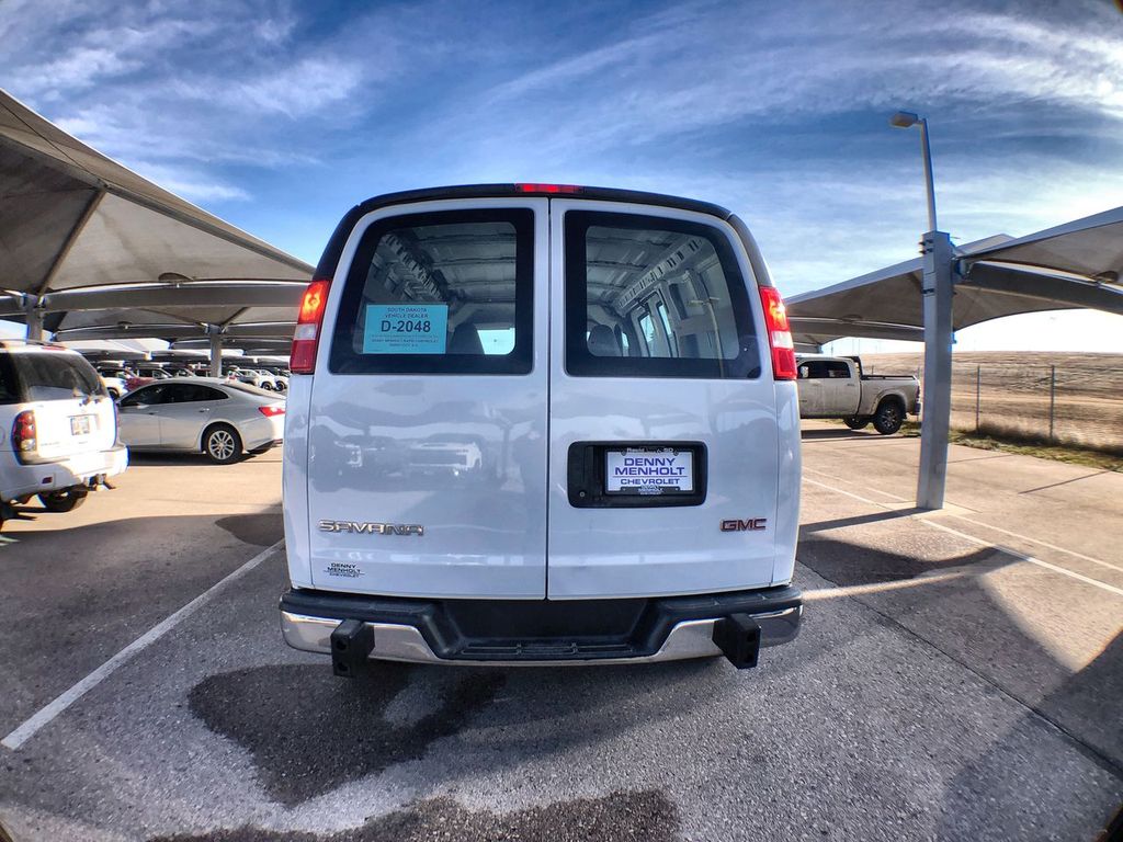 2021 GMC Savana
