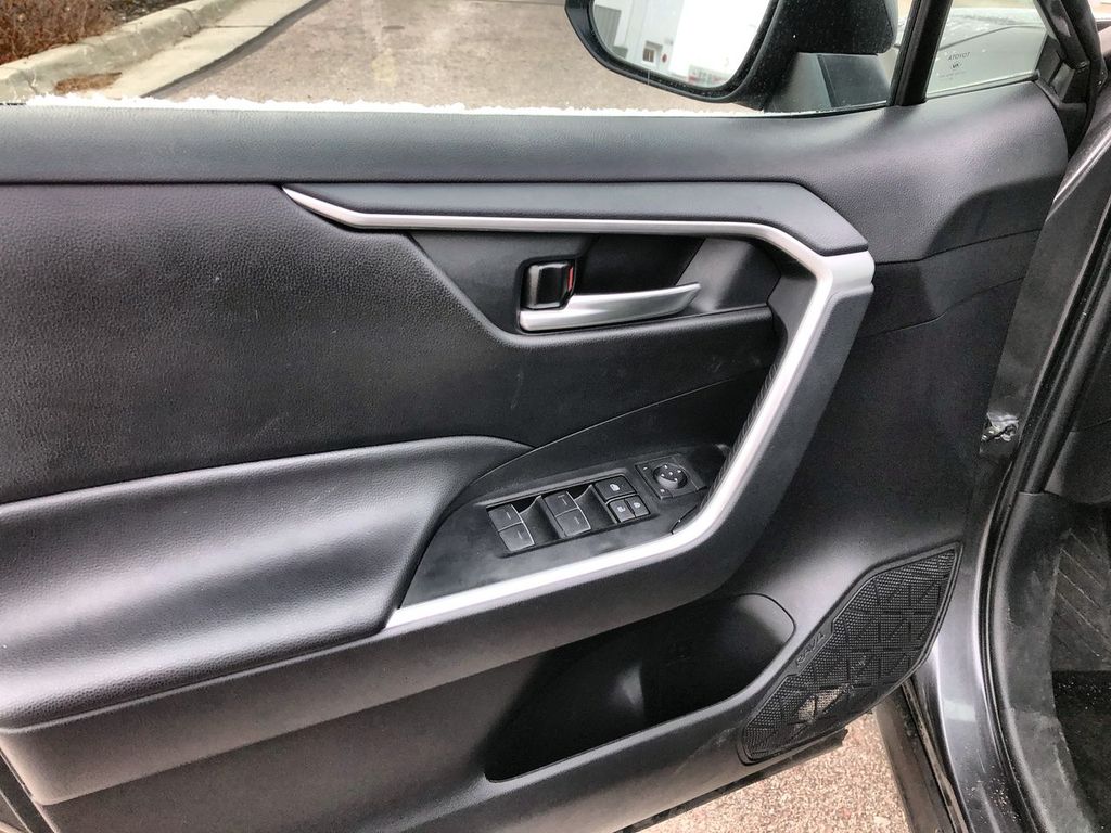 2025 Toyota RAV4 Hybrid