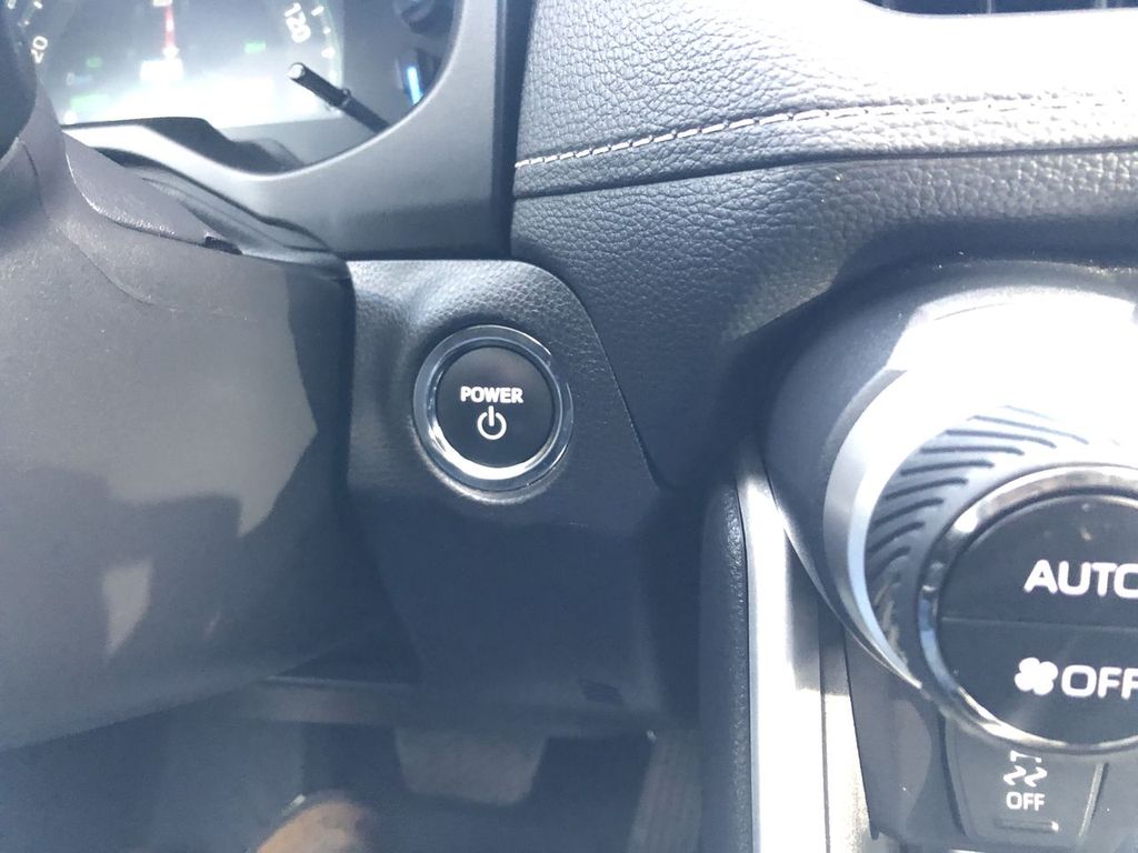 2025 Toyota RAV4 Hybrid