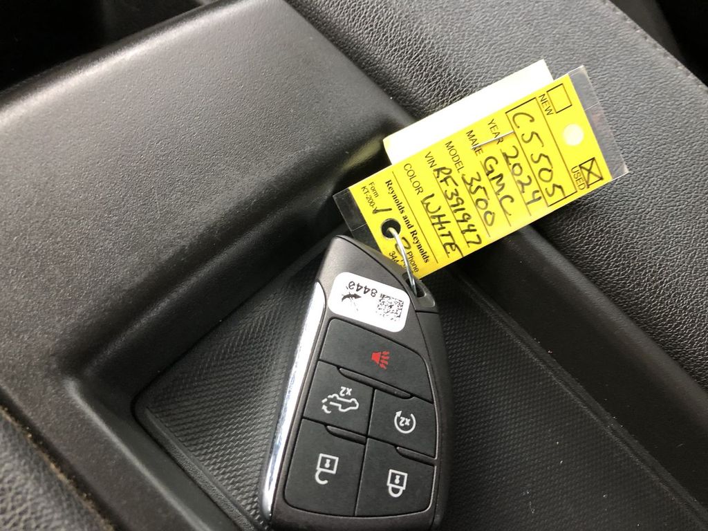 2024 GMC Sierra 3500