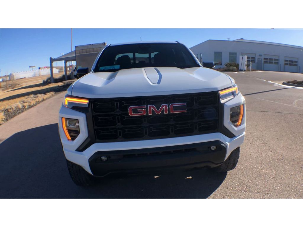 2024 GMC Canyon