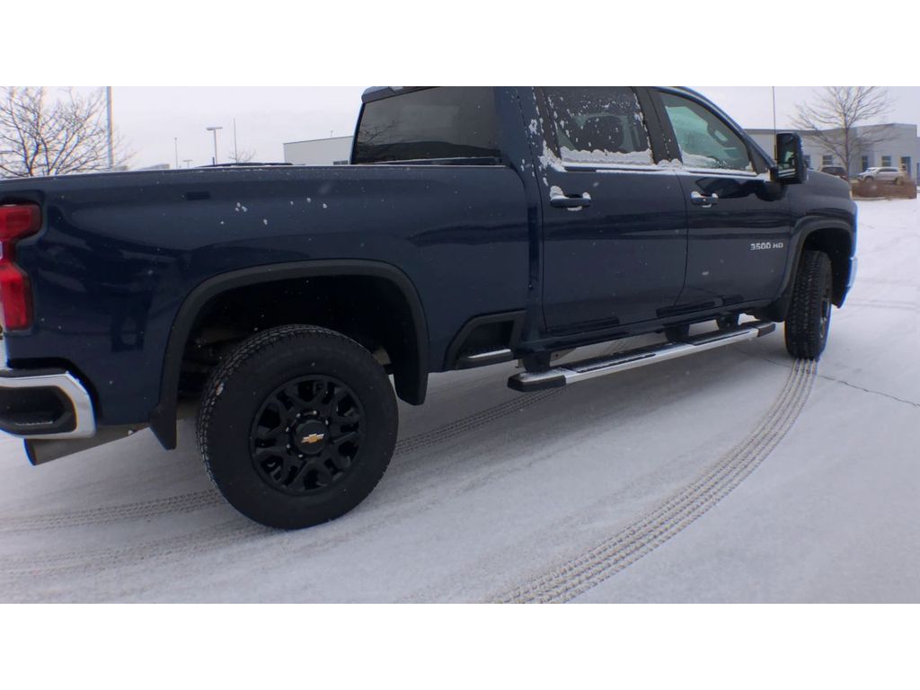 2023 Chevrolet Silverado 3500