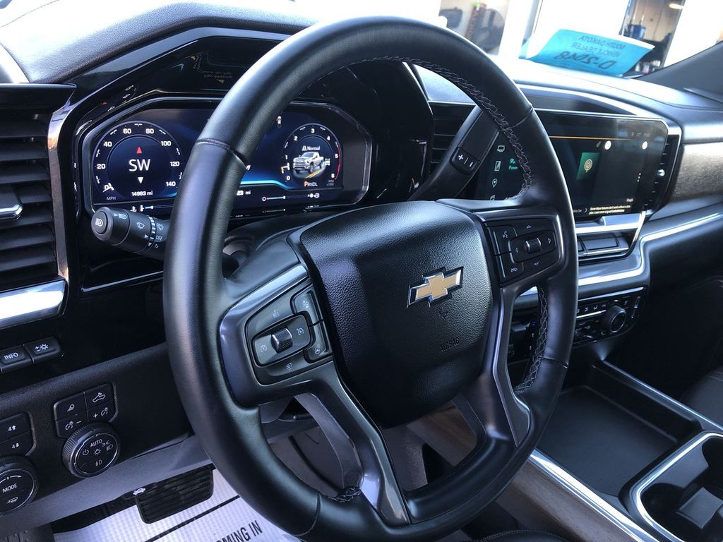 2024 Chevrolet Silverado 3500