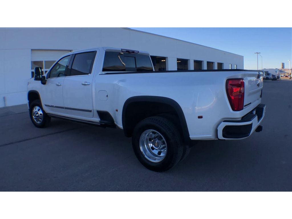 2024 Chevrolet Silverado 3500