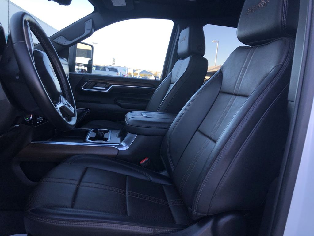 2024 Chevrolet Silverado 3500