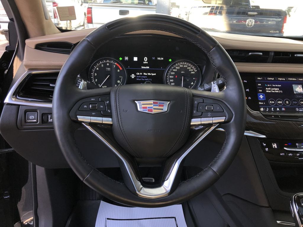 2024 Cadillac XT6