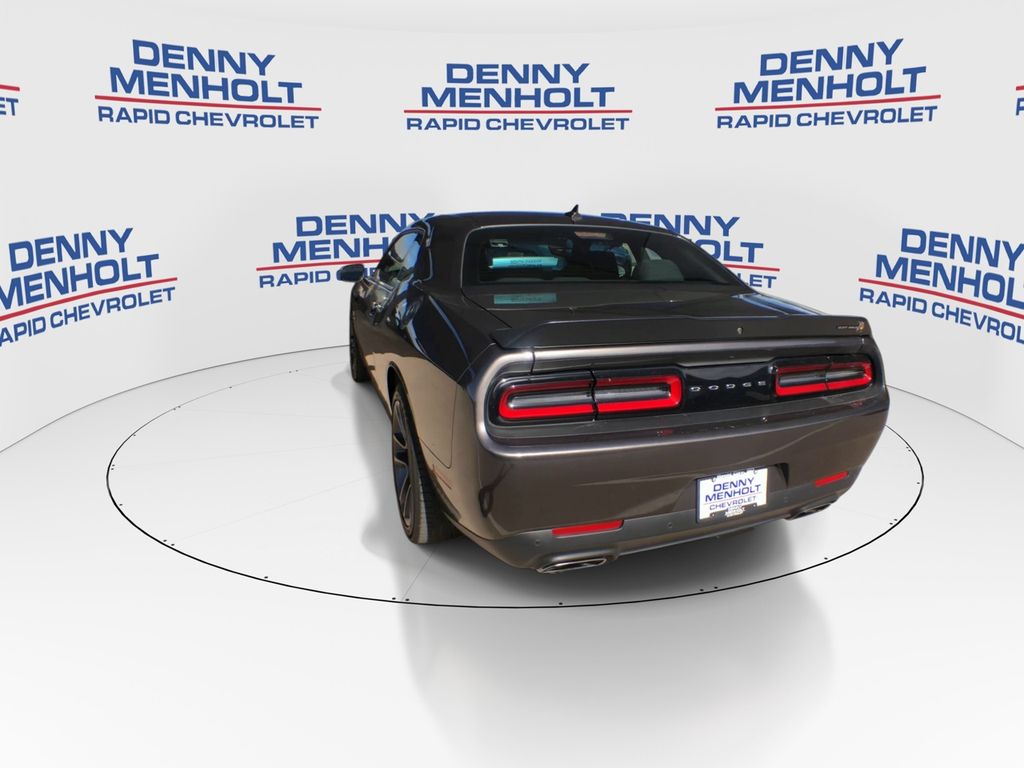 2022 Dodge Challenger