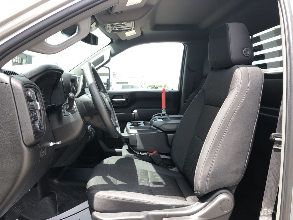 2025 Chevrolet Silverado 3500