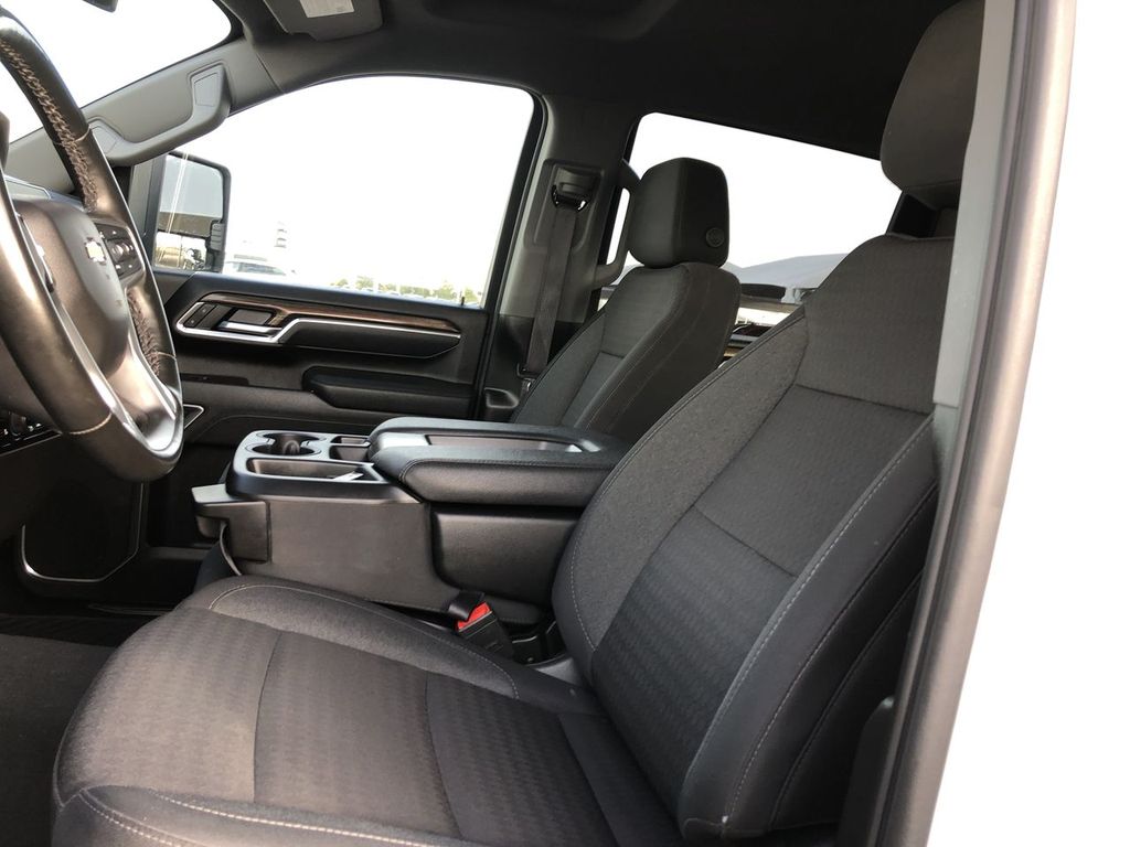 2025 Chevrolet Silverado 2500