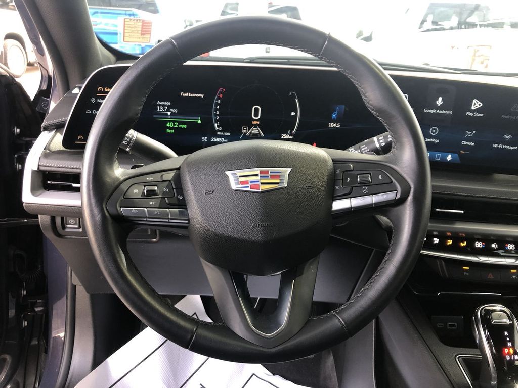 2025 Cadillac XT4