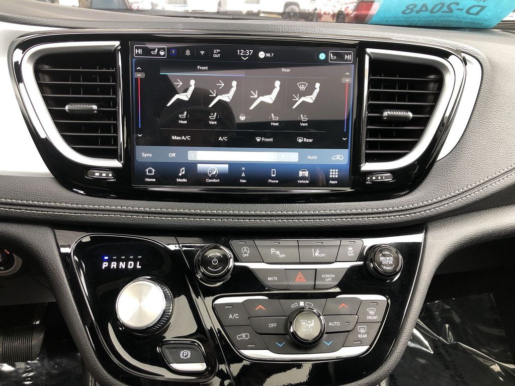 2025 Chrysler Pacifica