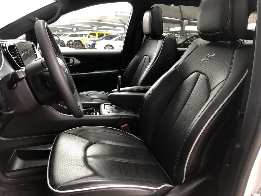 2025 Chrysler Pacifica
