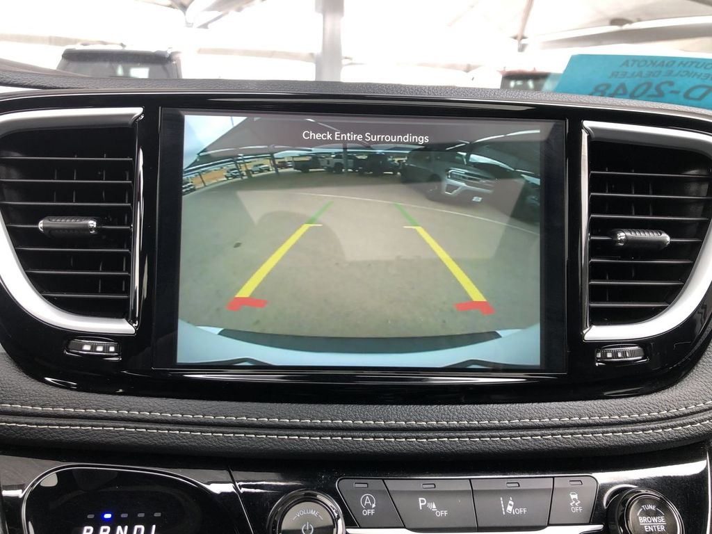 2025 Chrysler Pacifica