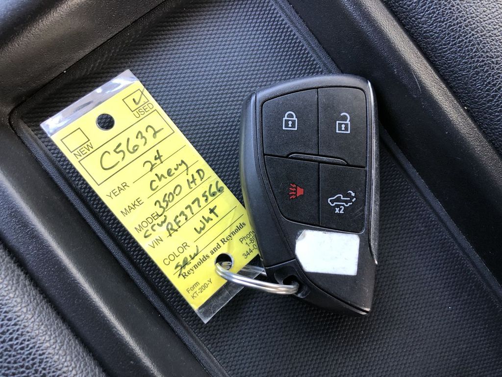 2024 Chevrolet Silverado 3500