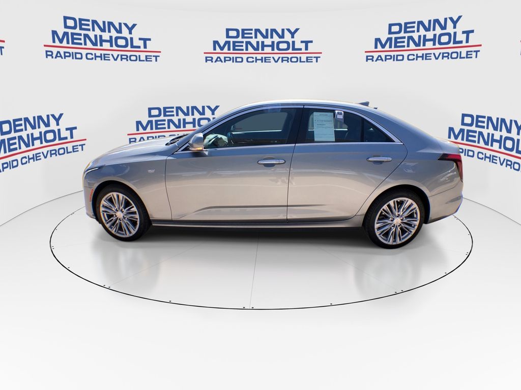 2023 Cadillac CT4